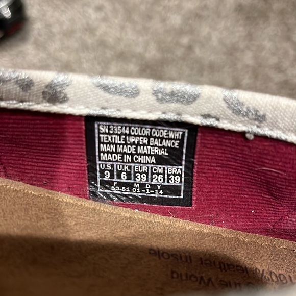 BOBS Cheetah Print Size 9 - Picture 8 of 8